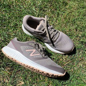 EUC New Balance 520 Breathable Mesh Lightweight Lace-up Running Shoes Size 10